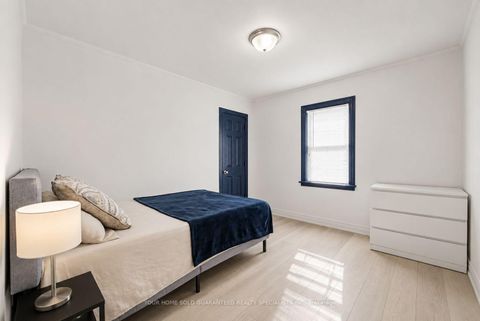 Photo 13 at 14376 JANE Street, King City, King