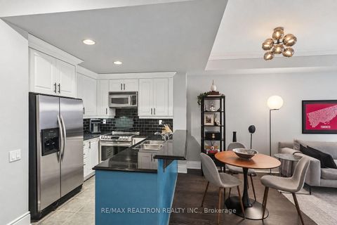 Photo 13 at 707 - 55 Delisle Avenue, St. Clair, Toronto