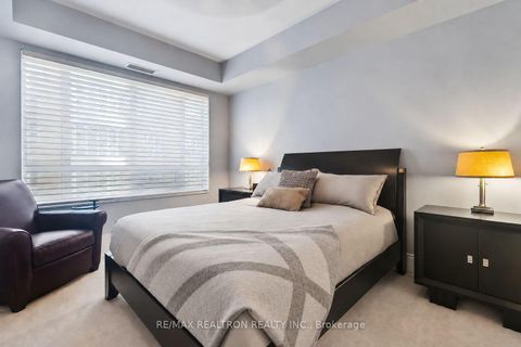 Photo 14 at 707 - 55 Delisle Avenue, St. Clair, Toronto