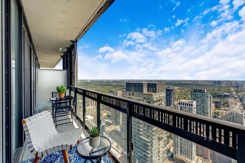 Photo 20 at 5009 - 8 Eglinton Avenue E, Mount Pleasant West, Toronto