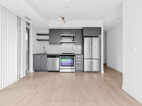 Photo 10 at 3810 - 50 Wellesley Street E, Yonge Corridor, Toronto