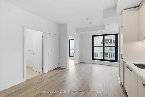 Photo 2 at 3409 - 20 Soudan Avenue, Mount Pleasant West, Toronto
