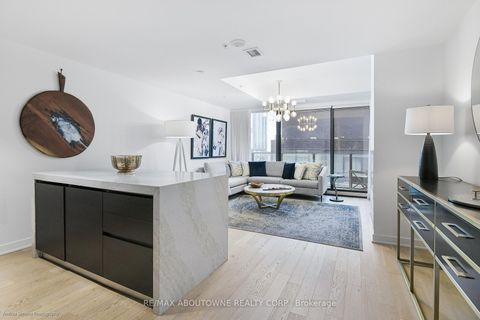 Photo 3 at 1133 - 629 King Street W, Waterfront Communities C1, Toronto