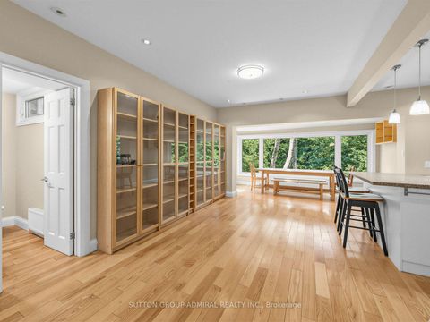 Photo 1 at 246 Ellis Avenue, Swansea, Toronto