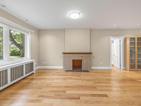 Photo 13 at 246 Ellis Avenue, Swansea, Toronto