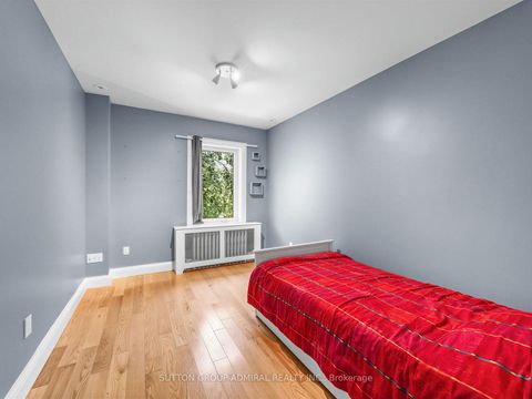 Photo 17 at 246 Ellis Avenue, Swansea, Toronto