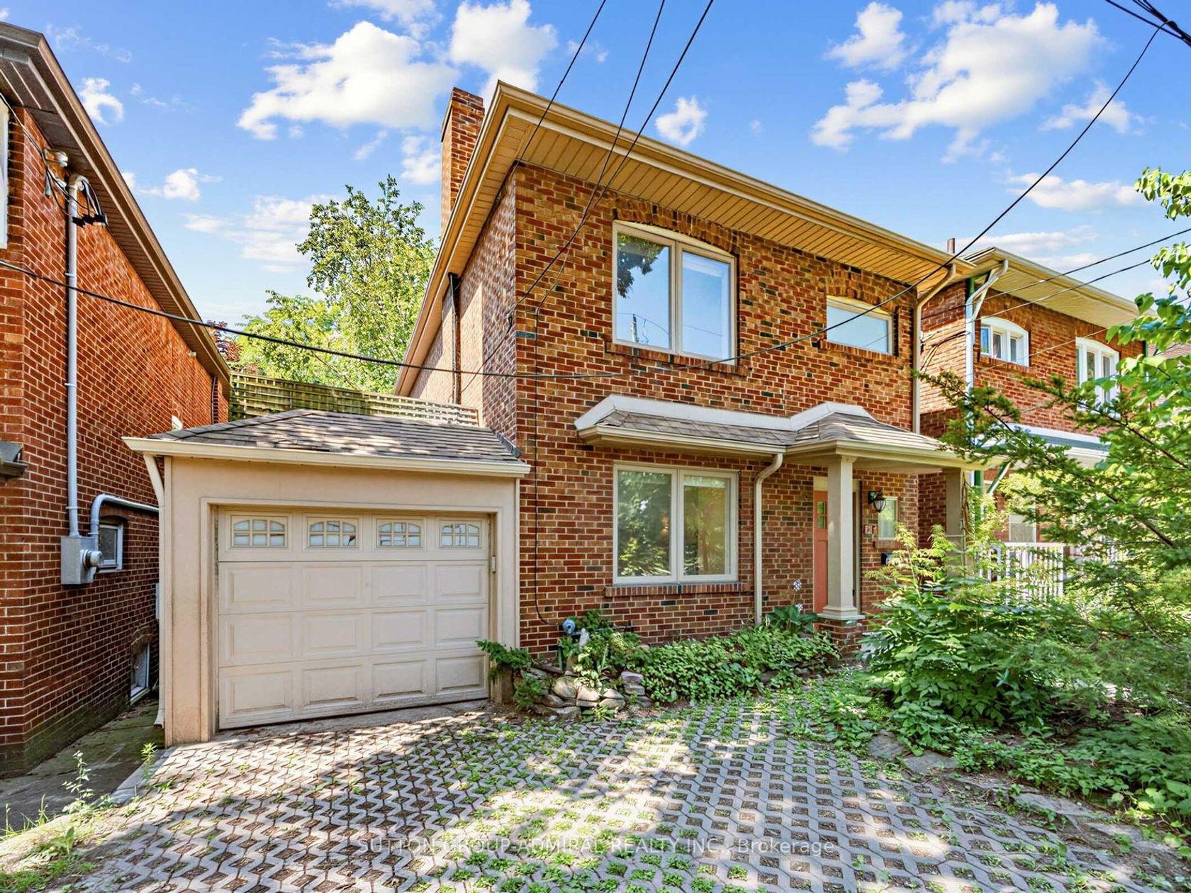 246 Ellis Avenue, Swansea, Toronto photo 2