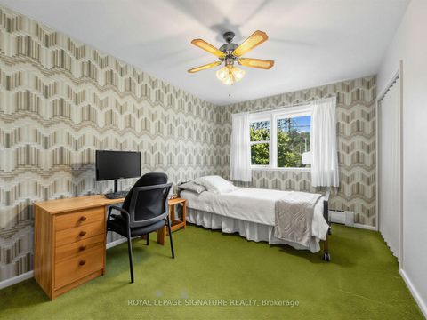 Photo 10 at 68 Beacham Crescent, Sullivan, Toronto