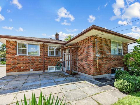 Photo 17 at 68 Beacham Crescent, Sullivan, Toronto