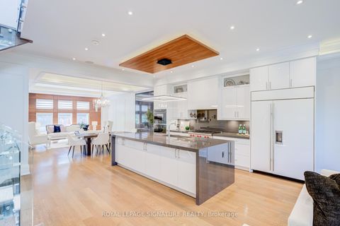 Photo 9 at 200 Snowdon Avenue, Lawrence Park North, Toronto