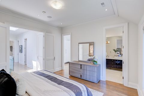 Photo 21 at 200 Snowdon Avenue, Lawrence Park North, Toronto