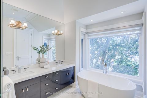 Photo 24 at 200 Snowdon Avenue, Lawrence Park North, Toronto