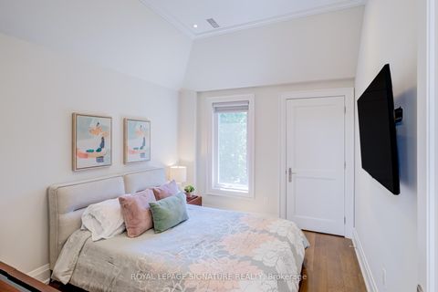 Photo 27 at 200 Snowdon Avenue, Lawrence Park North, Toronto