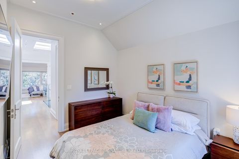 Photo 28 at 200 Snowdon Avenue, Lawrence Park North, Toronto