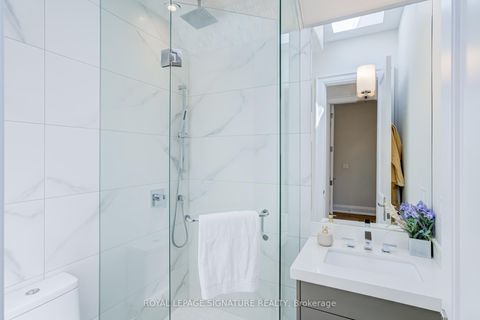 Photo 30 at 200 Snowdon Avenue, Lawrence Park North, Toronto