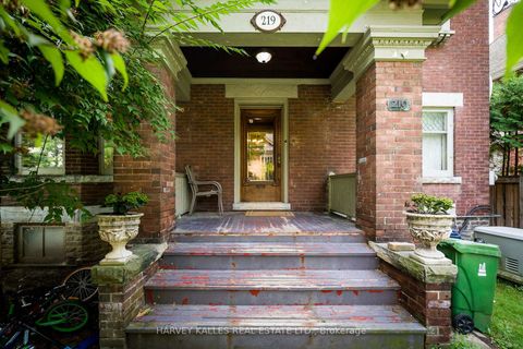 Photo 5 at 219 Balmoral Avenue, Casa Loma, Toronto