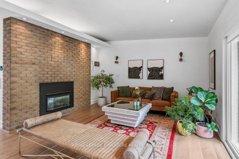Photo 8 at 11 Yewfield Crescent, Don Mills, Toronto