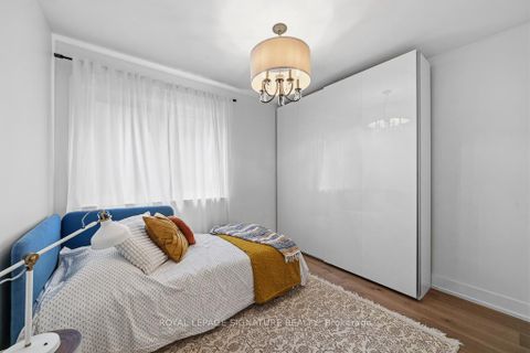 Photo 19 at 11 Yewfield Crescent, Don Mills, Toronto