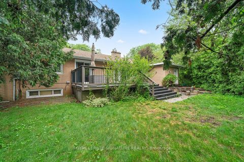 Photo 33 at 11 Yewfield Crescent, Don Mills, Toronto