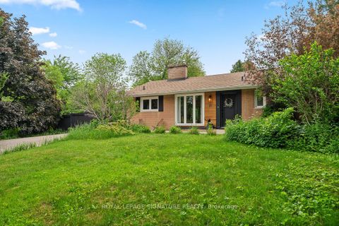 Photo 35 at 11 Yewfield Crescent, Don Mills, Toronto