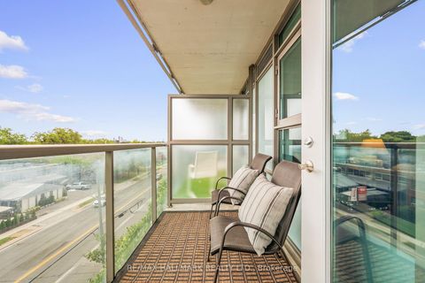 Photo 17 at 511 - 3840 Bathurst Street, Clanton Park, Toronto