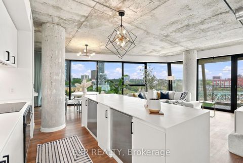 Photo 2 at 604 - 51 Trolley Crescent, Moss Park, Toronto