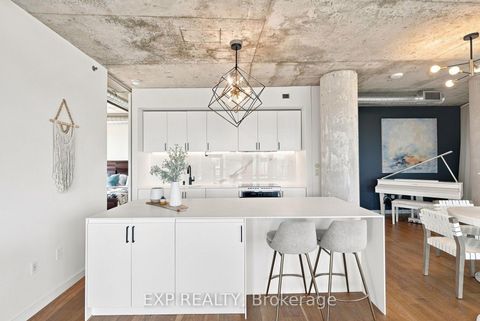 Photo 3 at 604 - 51 Trolley Crescent, Moss Park, Toronto