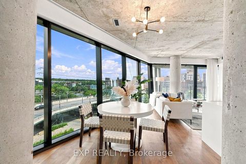 Photo 10 at 604 - 51 Trolley Crescent, Moss Park, Toronto