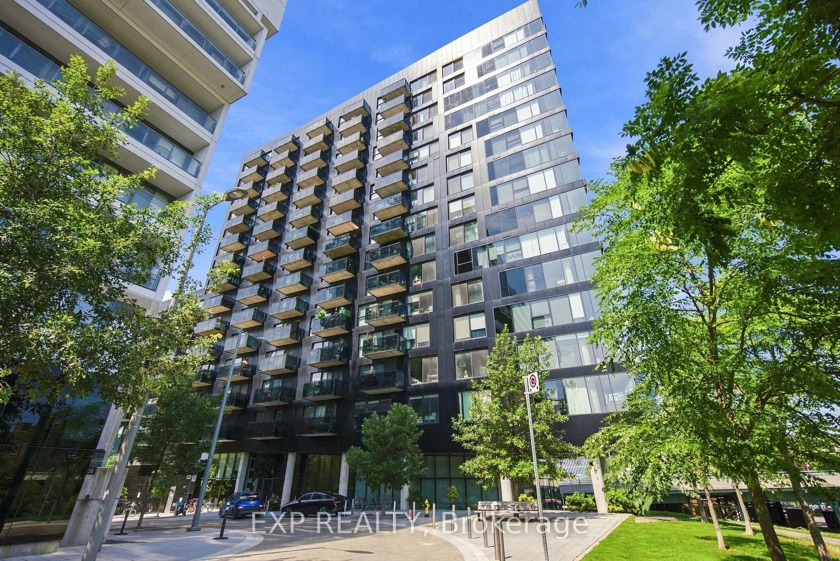 604 - 51 Trolley Crescent, Moss Park, Toronto 