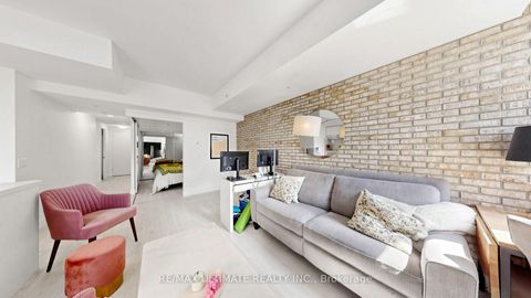 Photo 2 at 303 - 39 Sherbourne Street, Moss Park, Toronto