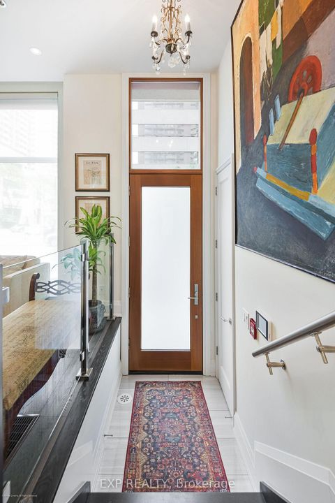Photo 3 at 1084 Bay Street, Bay Street Corridor, Toronto