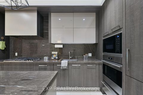 Photo 15 at 1084 Bay Street, Bay Street Corridor, Toronto