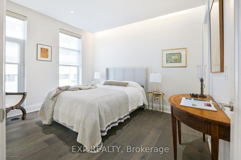 Photo 21 at 1084 Bay Street, Bay Street Corridor, Toronto