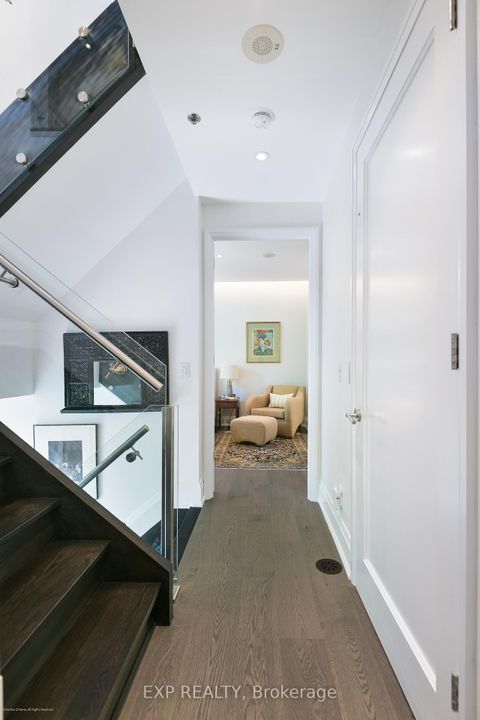 Photo 24 at 1084 Bay Street, Bay Street Corridor, Toronto