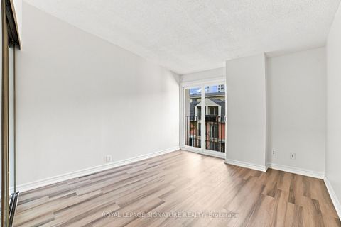 Photo 6 at 18 - 325 Jarvis Street, Moss Park, Toronto