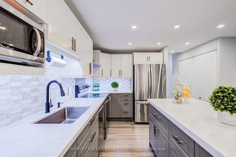 Photo 5 at 103 - 65 Huntingdale Boulevard, L'Amoreaux, Toronto
