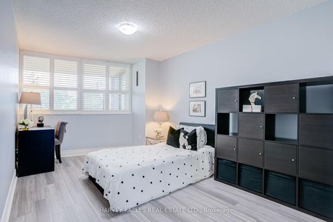 Photo 38 at 103 - 65 Huntingdale Boulevard, L'Amoreaux, Toronto