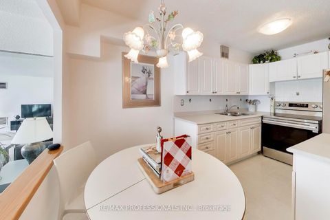 Photo 13 at 207 - 260 Scarlett Road, Smythe, Toronto
