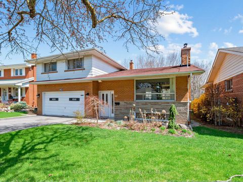 Photo 1 at 62 Dukinfield Crescent, Donalda, Toronto