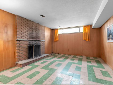Photo 18 at 62 Dukinfield Crescent, Donalda, Toronto