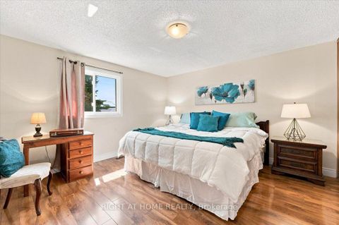 Photo 10 at 1 Argyle Road, Sunnidale, Barrie