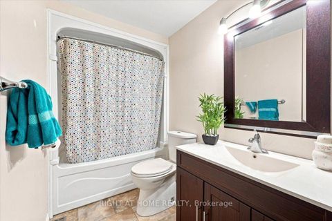 Photo 13 at 1 Argyle Road, Sunnidale, Barrie