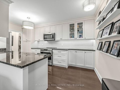 Photo 10 at 502 - 350 Lonsdale Road, Forest Hill South, Toronto