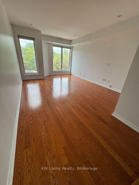 Photo 7 at 37B Green Belt Drive, Don Mills, Toronto