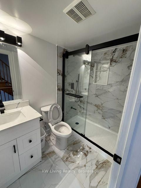 Photo 10 at 37B Green Belt Drive, Don Mills, Toronto