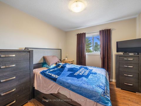 Photo 23 at 267 Warner Crescent, Summerhill Estates, Newmarket
