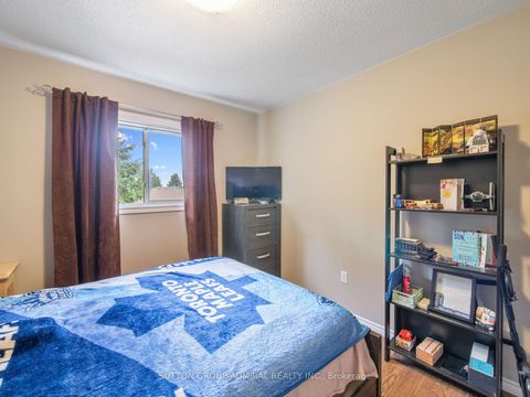 Photo 24 at 267 Warner Crescent, Summerhill Estates, Newmarket
