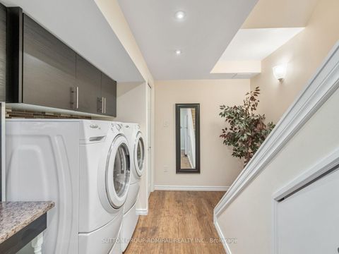 Photo 27 at 267 Warner Crescent, Summerhill Estates, Newmarket
