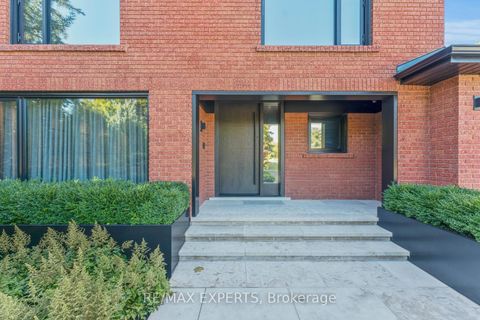 Photo 5 at 71 Dorengate Drive, Islington Woods, Vaughan