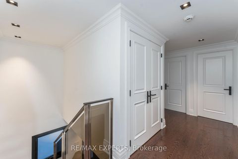 Photo 21 at 71 Dorengate Drive, Islington Woods, Vaughan